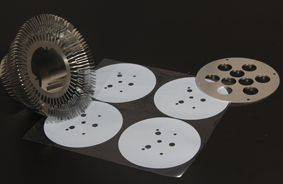 無(wu)矽導熱(rè)墊片