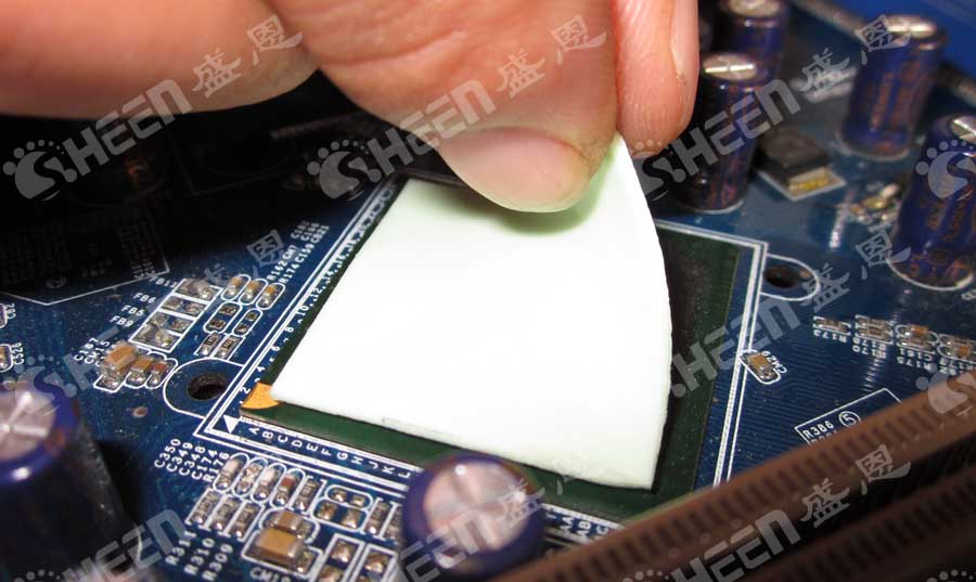 無矽導熱(rè)墊片.jpg